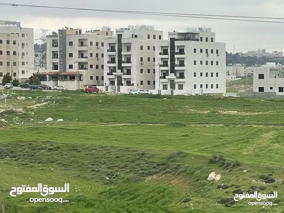شقة فارغة 3 نوم 3 حمامات 125م للايجار