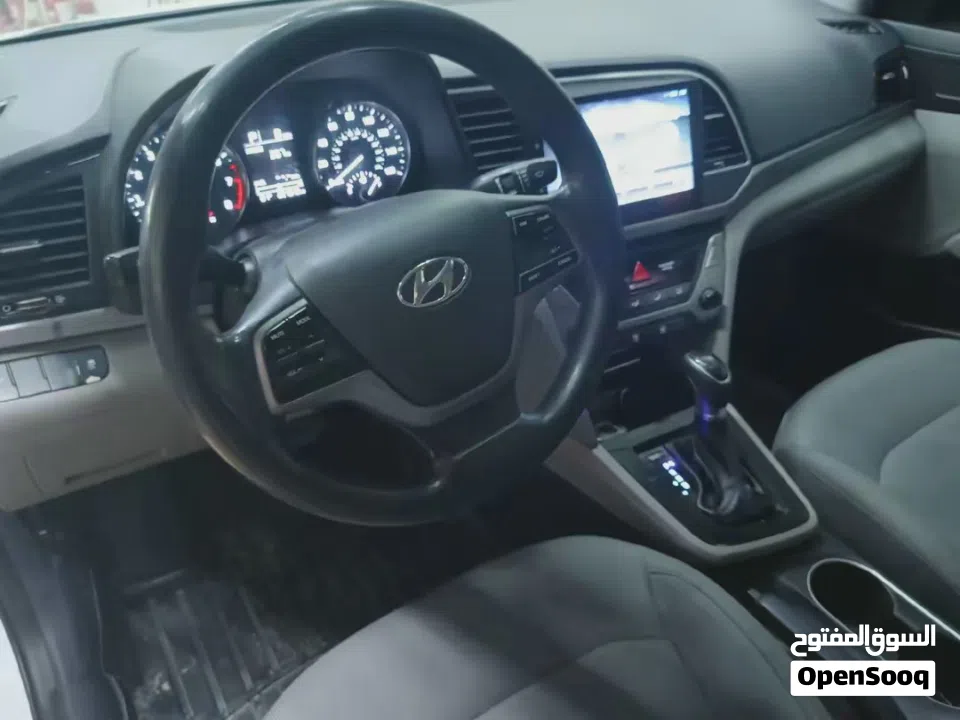 هيونداي النترا موديل 2017 بحاله ممتازه لا تحتاج إلى شي كل الامور طيبه