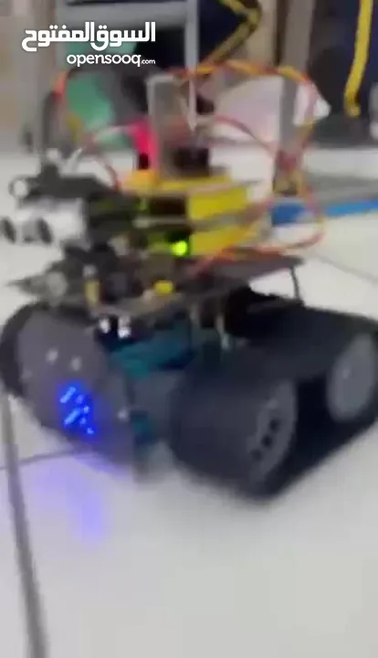 Mini tank robot