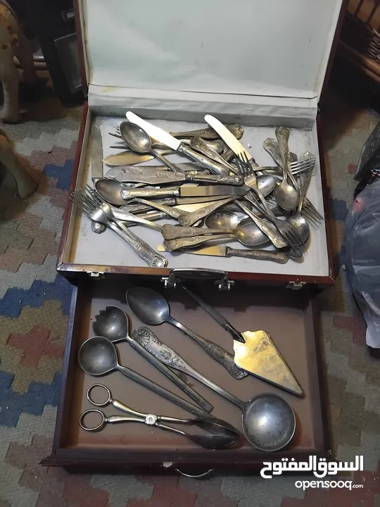 تحف ونحاسيات