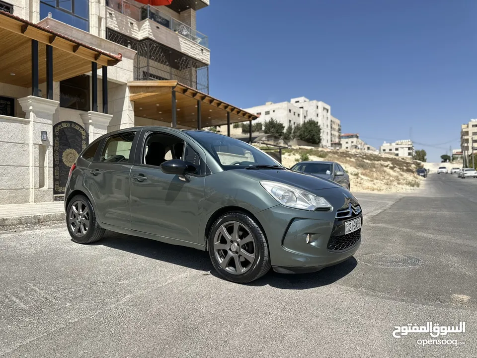 ستروين c3 2011 بحالة جيدا جدا 4 جيد اتوماتيك تب ترونك  3 وضعيات قياة صيانة كاملة   الفحص مرفق