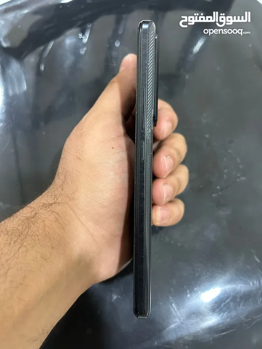 جهاز Redmi K60 Pro الضهر مكسور  يصور فيديو بدقت 8K 24اطار شحن 120W الجهاز قوي للعاب