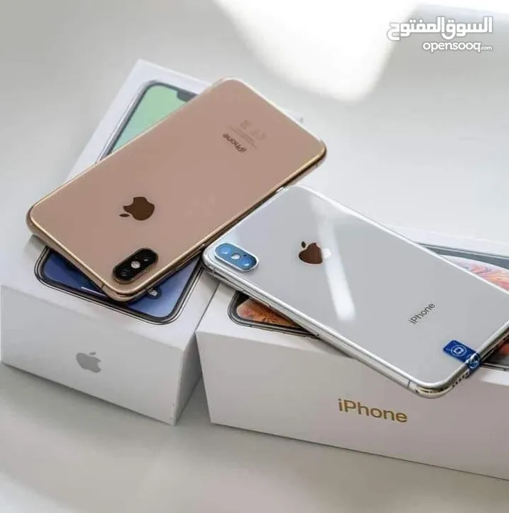 متوفر ايفونات X الاصلي 64 و 256 جيجا بطاريات مشكل متوفر توصيل هدية كفر ولزقه وشاحن الاصلي