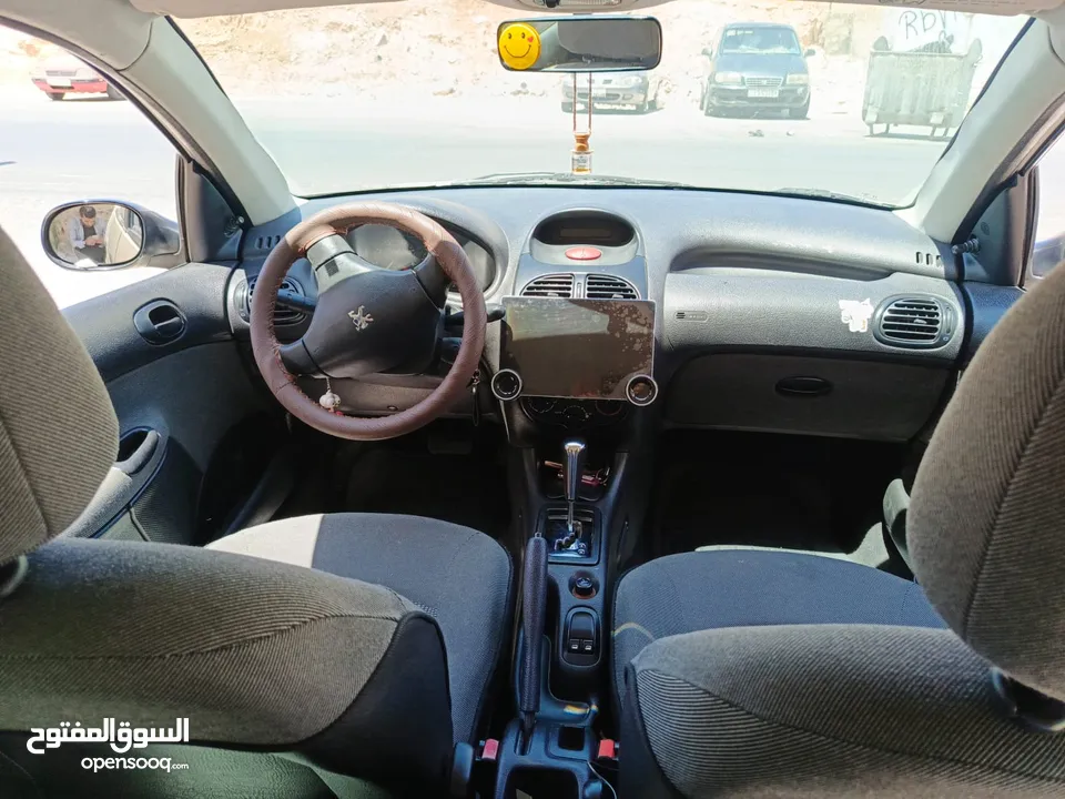 بيجو 206 موديل 2010 للبيع