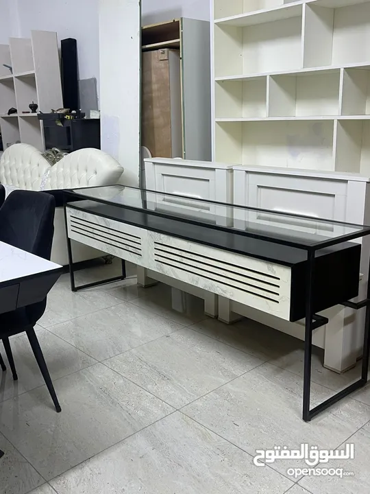 ,طقم طاولة سفرة مع مزنون شبه جداد