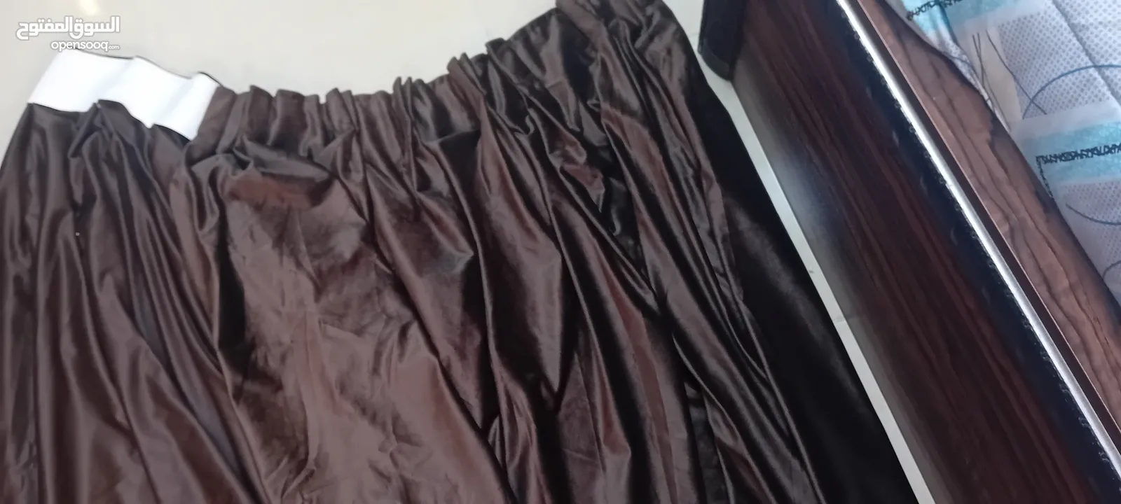 جوانب برادي لون بني مخمل شمواه شباك واحد