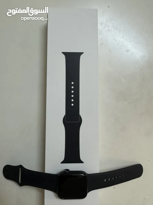 Apple Watch Series 6 بحالة الوكالة استعمال خفيف