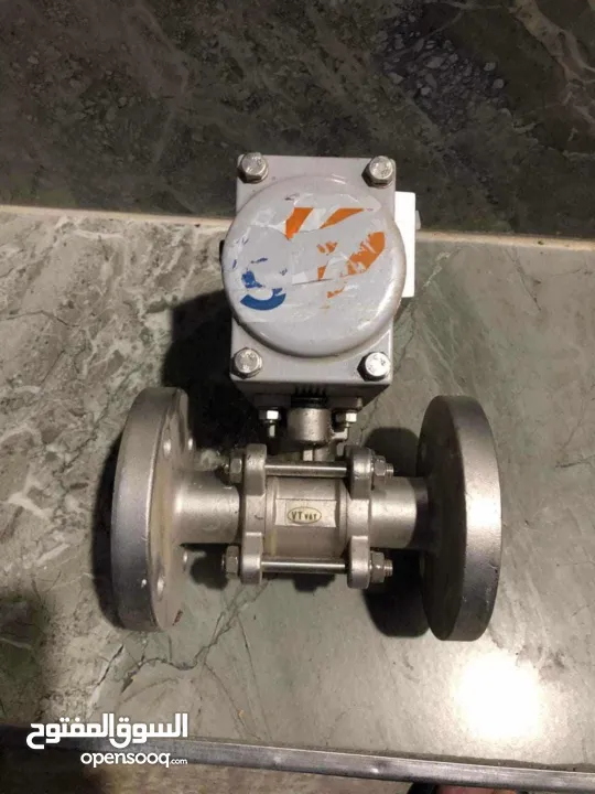 محابس تستخدم للمياه وللزيت كهربائية