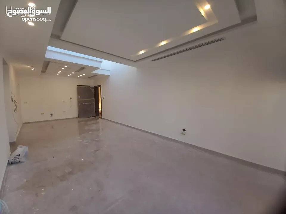 شقة طابق ثالث مع روف للبيع في دير غبار بمساحة 125 متر مربع ( Property ID : 30549 )