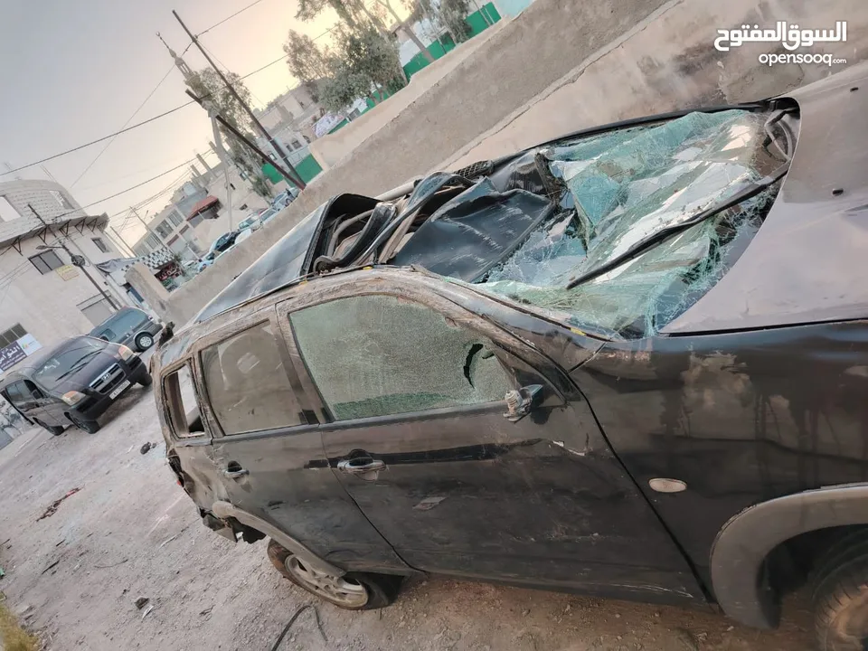 ميتسوبيشي أوت لاندر 2005 فورويل