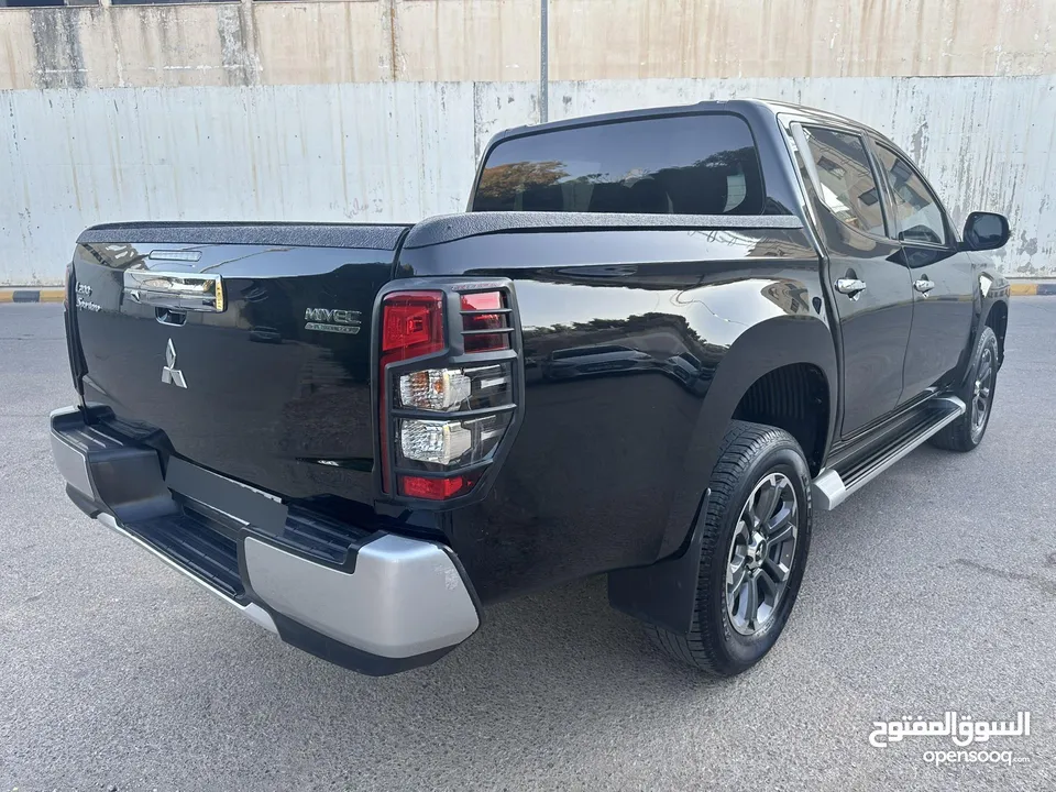 ميتسوبيشي L200 سبورتيرو موديل 2022 وارد الشركة أعلى صنف مع ديفلوك مالك واحد للبيع