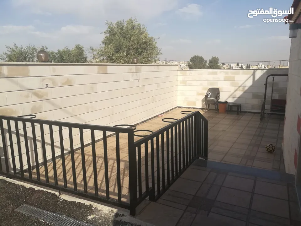 بيت مستقل شبه فيلا بمنطقة هادية وراقية التواصل واتس اب حصراً