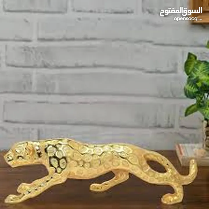 منظر فهد ذهبي او فضي ديكور على تابلو السياره او مكتب طول 19 سم