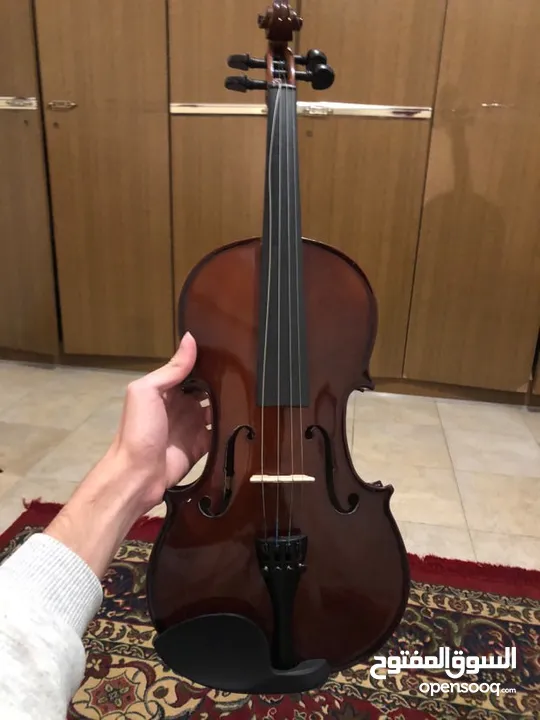 كمان violin شبه جديد للبيع ب سعر طري