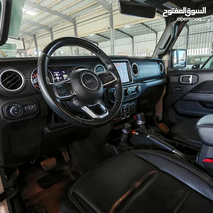 2020 Jeep Gladiator Overland  لون بيج مميز ولاول مرة في الاردن