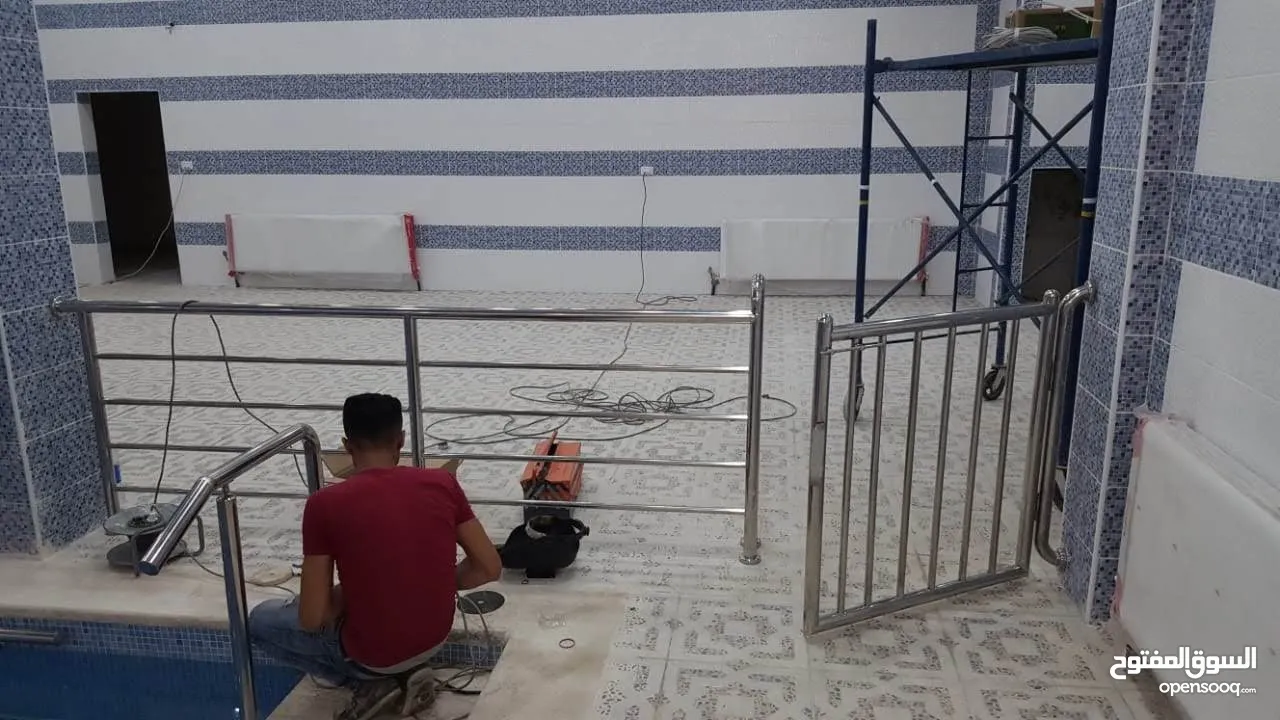 معرض رام الله الرونق للزجاج و مرايا و سيكوريت ستانلس ستيل  شور بكس سوكاريت  ارمان بترينات
