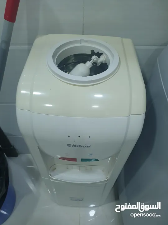 كولر ماء حار وبارد