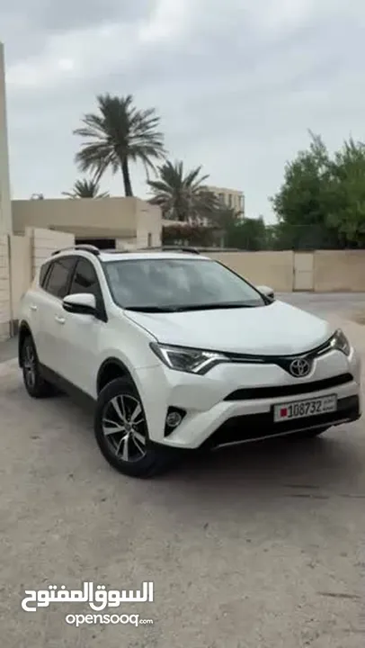 TOYOTA RAV-4 2018 FULL OPTION!(EXCELLENT CONDITION)