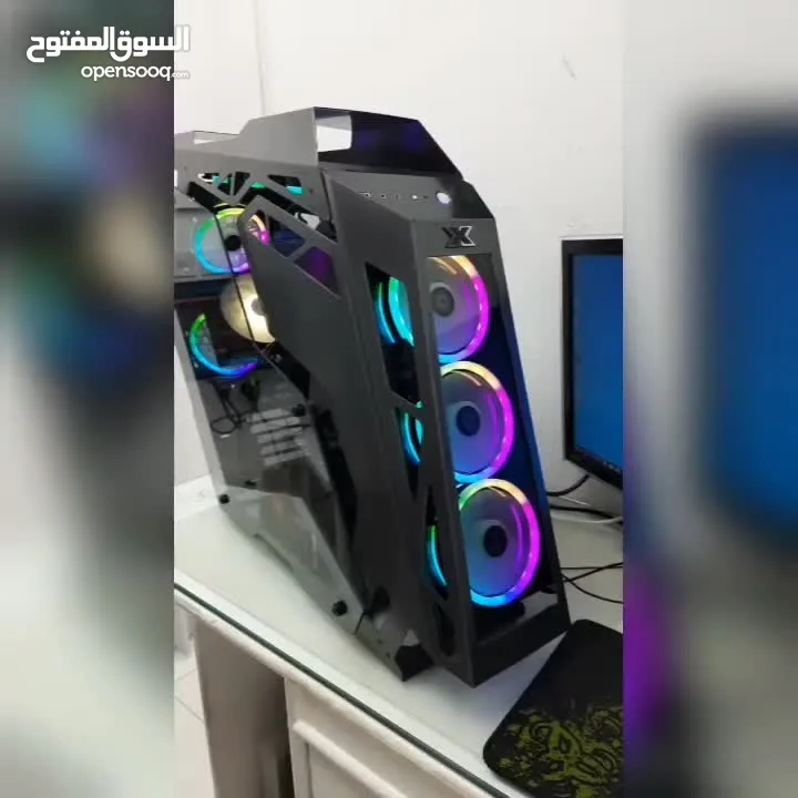 xigmatek zeus case  كيس كمبيوتر جيمنج معدني بالكامل مع 8 مراوح تبريد وكنترولر وريموت للتحكم بالاضاءة