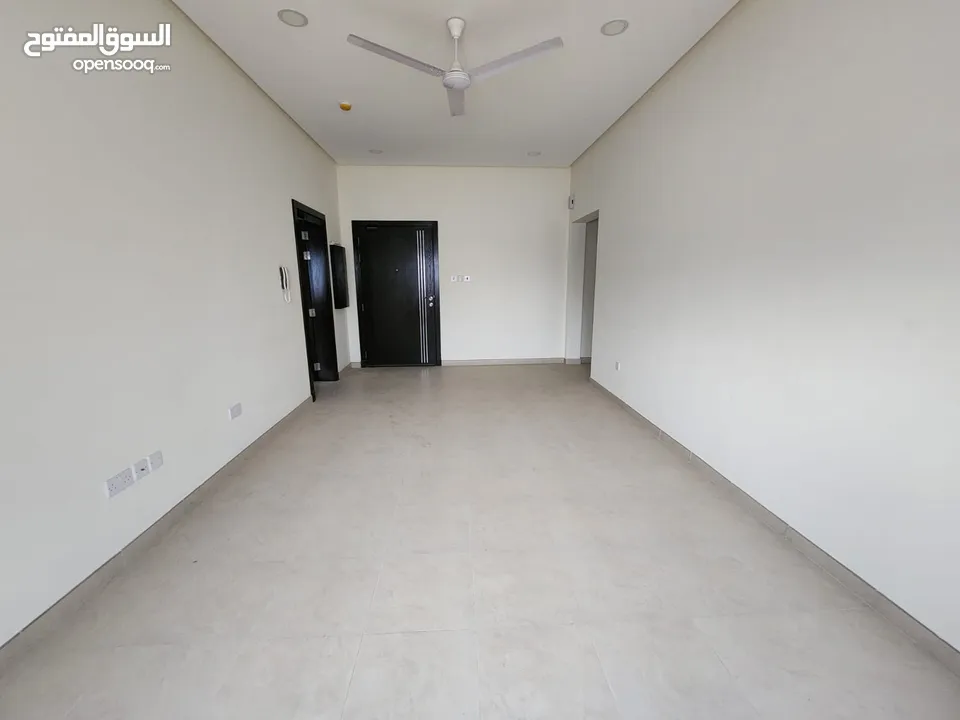 2 BR-Near tubli walk - clean - AC + drapes 2 غرفة نوم - بالقرب من ممشى توبلي - نظيف - مكيفات + ستائر