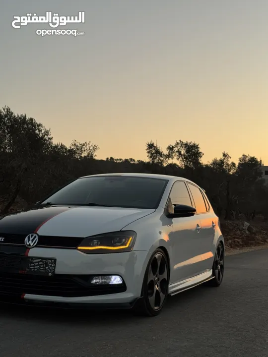 فلوكس فاجن بولو 2017