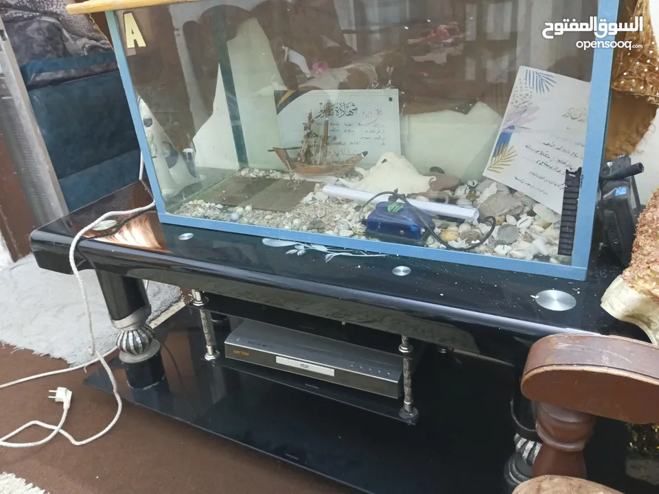 اثاث بيت مكون من جلسه عربيه غرفه نوم وطقم مورس