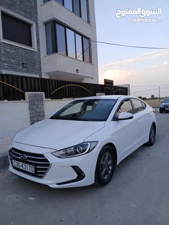 هيونداي افانتي 2018 AD