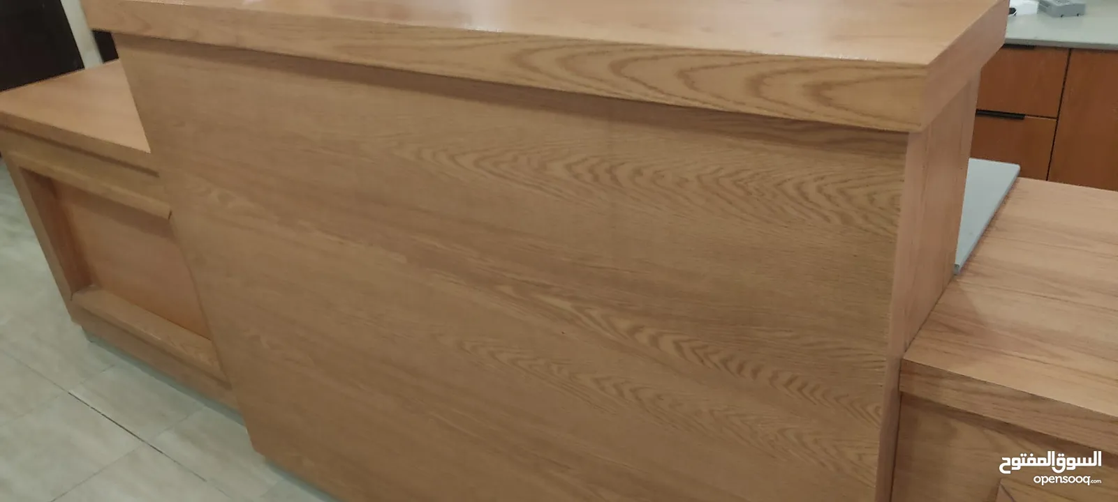 كاونتر خشب للمطاعم والمقاهي