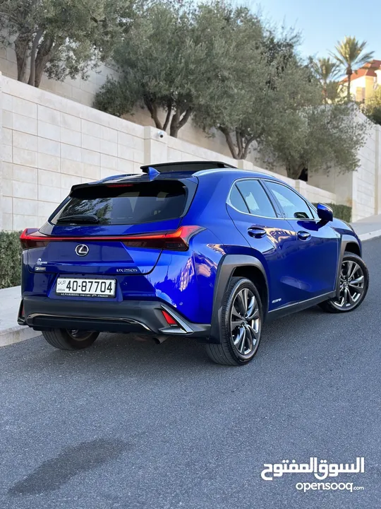 ‏2019 Lexus UX F Sport    فحص كامل ولا ملاحظة