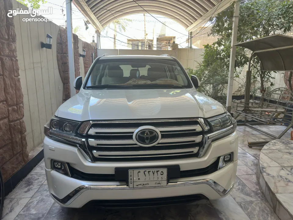 لاندكروز 2018 GXR WHITE EDITION