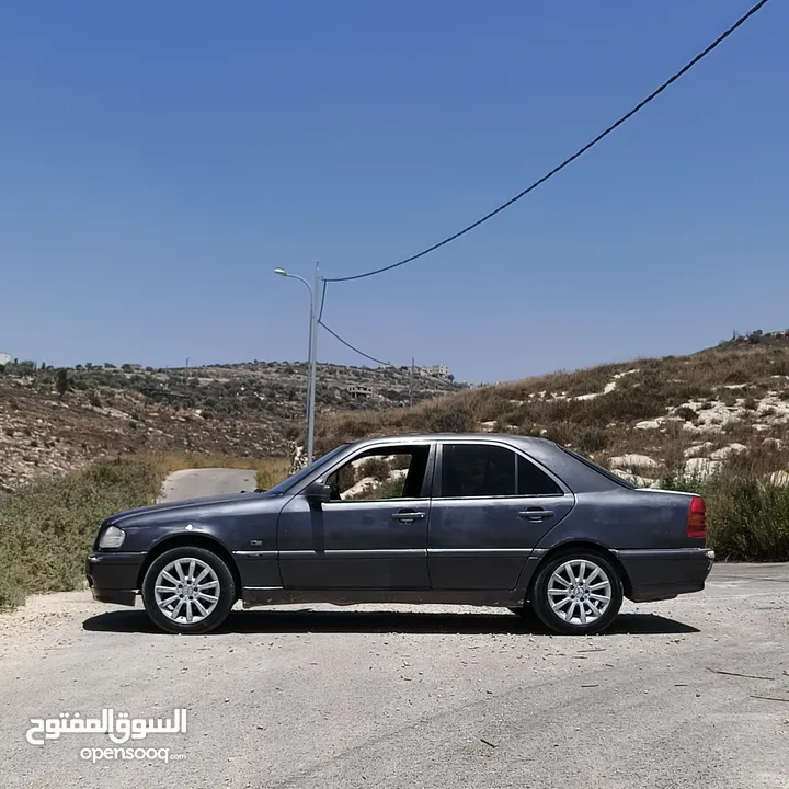 مرسيدس 202 اصل عمومي جير اوتومات موديل 2000 فحص بالصلاة عالنبي ترخيص وتأمين لشهر 3ـ2026 للبيع نقدا