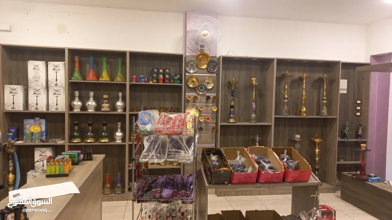 خشب ديكور لمحل اراجيل بحالة ممتازة للبيع