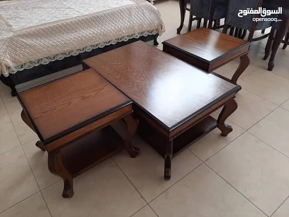 طاولات وسط البيع