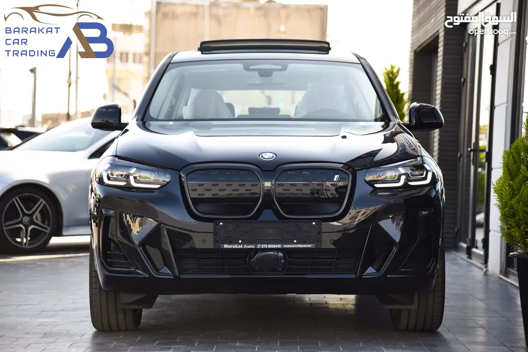 بي ام دبليو الفئة الثالثة iX3 كهربائية بالكامل 2024 BMW iX3 eDrive EV M Sport Night Package