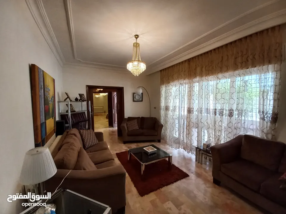 شقة غير مفروشة للإيجار 400م2 ( Property 16683 )-175107241