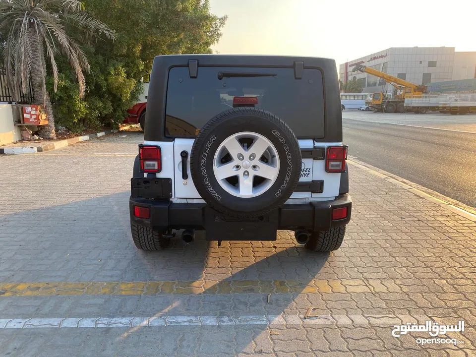 Jeep wrangler... Model 2017...American specifications