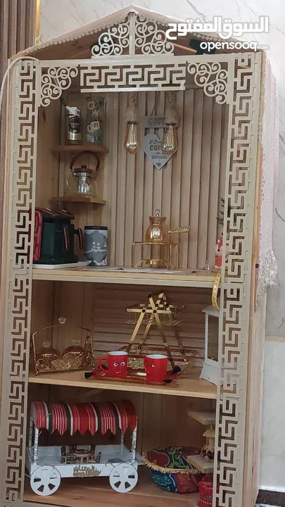 طاوله سفر 6 مقاعد و كورنر قهوه و مرجيحه حجم كبير