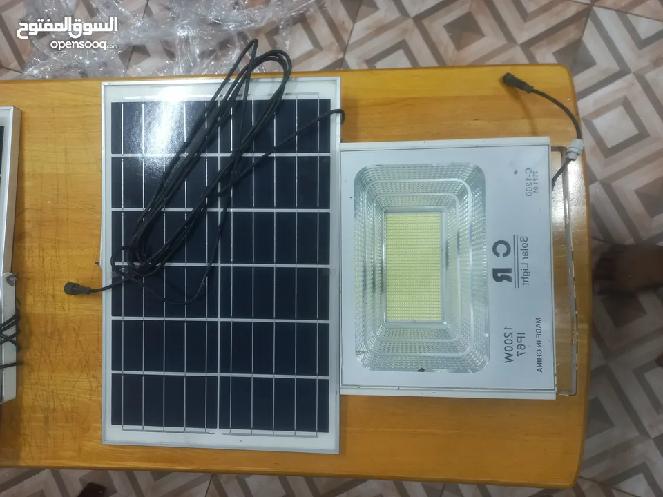 200 watt solar light with panel and remote control