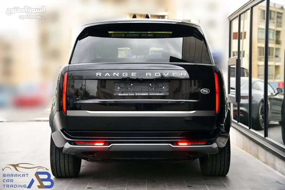 الصقر الأسود لتأجير السيارات يتوفر لدينا رنج روفر فوج 2023 Range Rover Vogue للإيجار ب أفضل الأسعار.