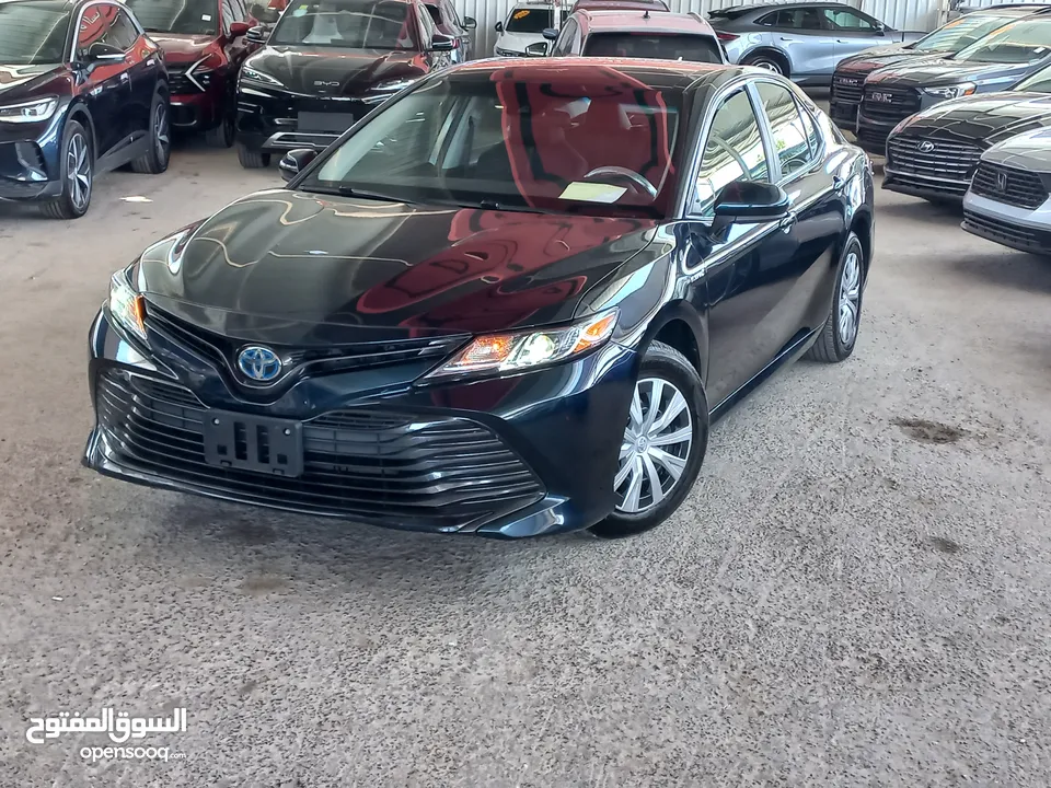 TOYOTA CAMRY HYBRID LITHIUM LE 2020 (تويوتا كامري هايبرد 2020 ليثيوم LE )