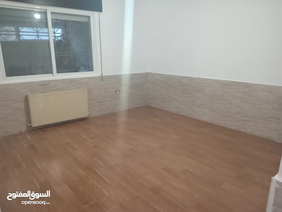 الرابية شقة طابق ارضي للبيع