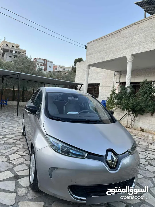 رينو زوي 2016