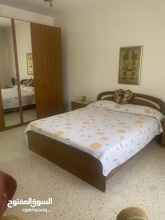 شقة سكنية نضيفة وفاخرة للبيع ، مفروش او بدون فرش في خلدا بالقرب من مدارس الدر المنثور