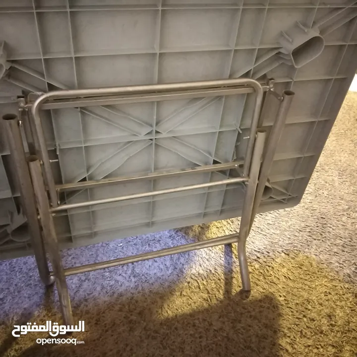 طاولة بلاستيك شب جديده للبيع