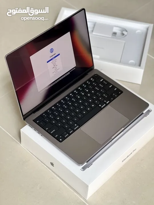MacBook M2 Pro 2022 للبيع