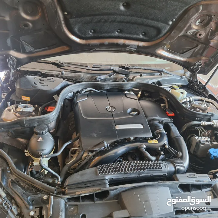 مرسيدس E200 W212