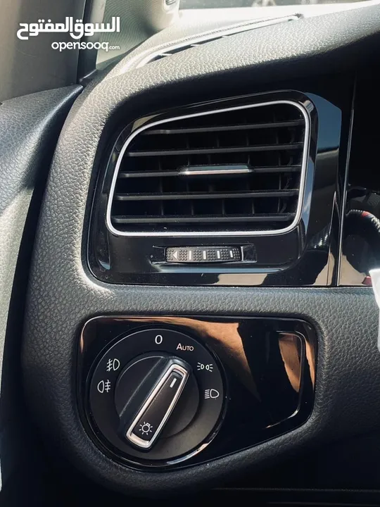 جولف Golf Tsi MK7.5 موديل 2018  بحالة الوكالة تسيير 2021  السيارة فللل اضافات