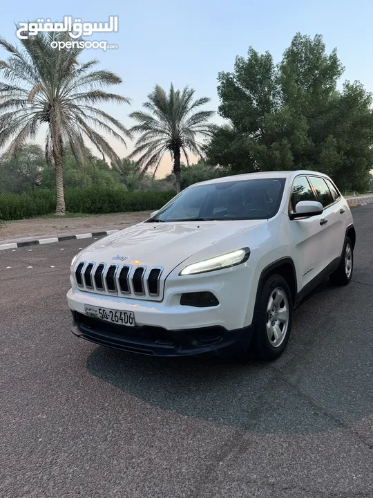 للبيع Jeep شيروكي 2016 وكآله الملا ماشي 160 بحاله ممتازه شرط الفحص