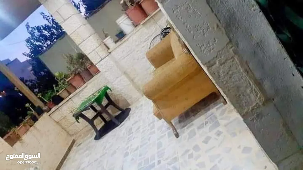 بيت مستقل للبيع في حي القمر الزواهره
