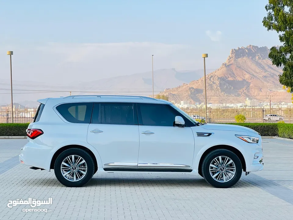 للبيع إنفينيتي QX80 2022 قمة نظافة حادث خفيف